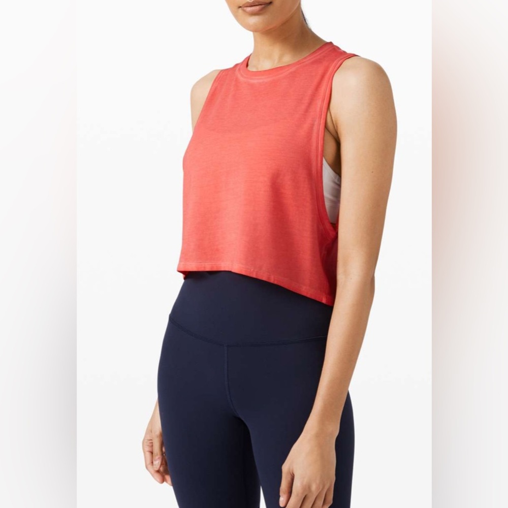 Lululemon Cut Back Crop Size 6